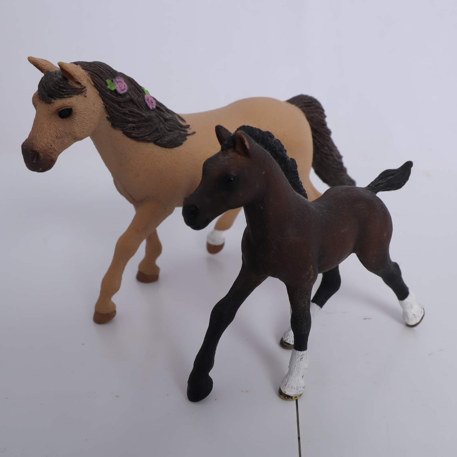 Lot de 8 chevaux de la marque SCHLEICH Très bon état - Vue 4 - 