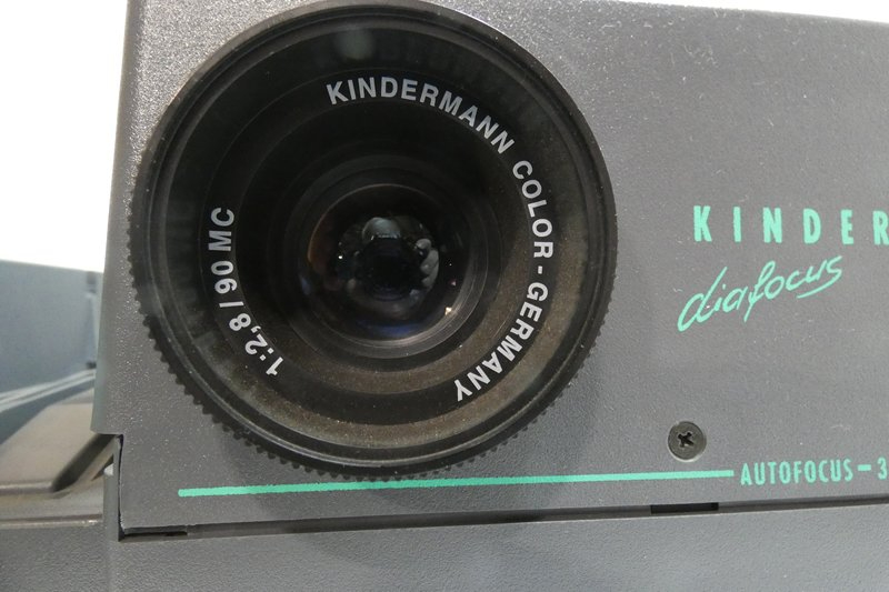 Projecteur diapositives KINDERMANN Diafocus 1500 E - Bon état - Photo 4