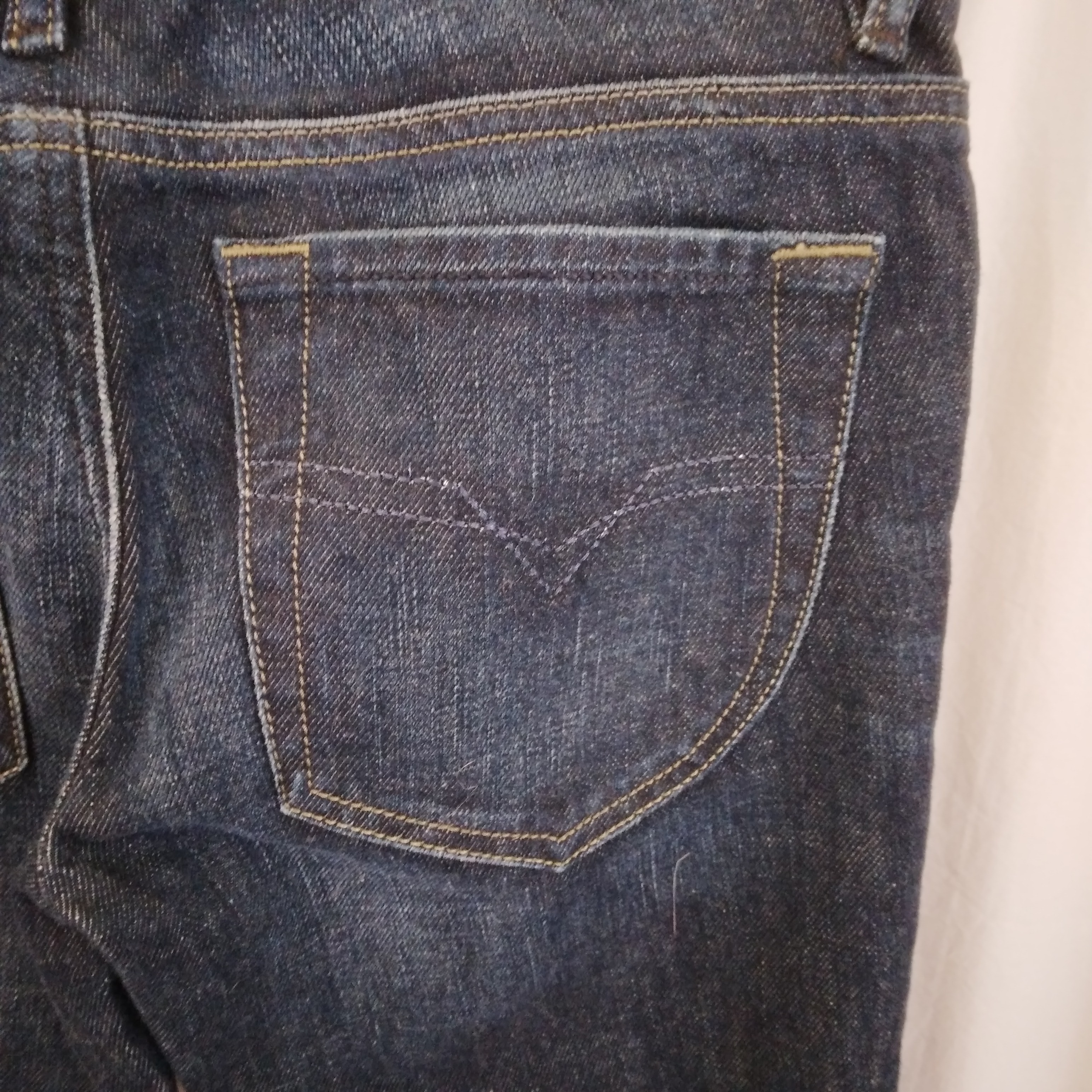Voir photo 3 de Jean délavé pour femme Diesel Jean délavé pour femme Diesel Très bon état - Vue 3 -
