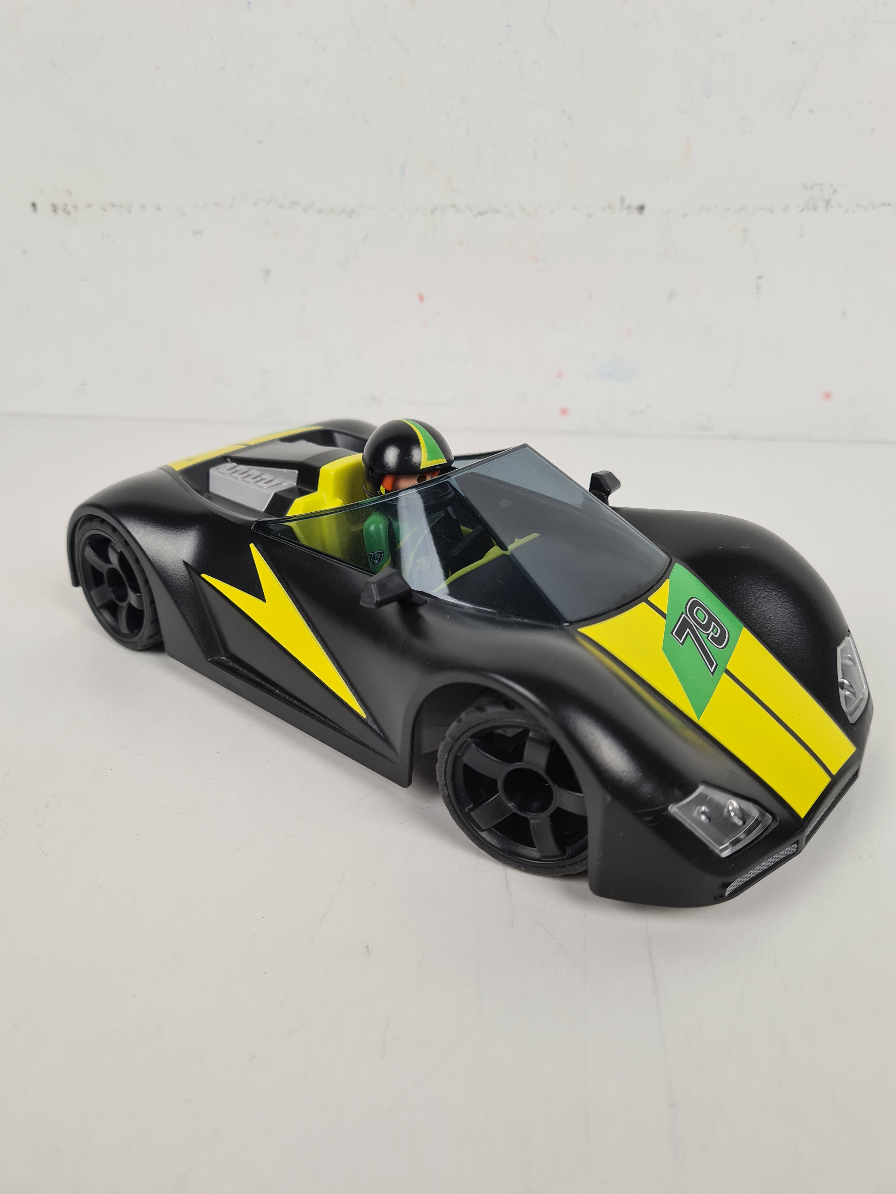 Voir photo 2 de Playmobil - Voiture de Course - incomplète - 23 cm Playmobil - Voiture de Course - incomplète - 23 cm Bon état - Vue 2 -