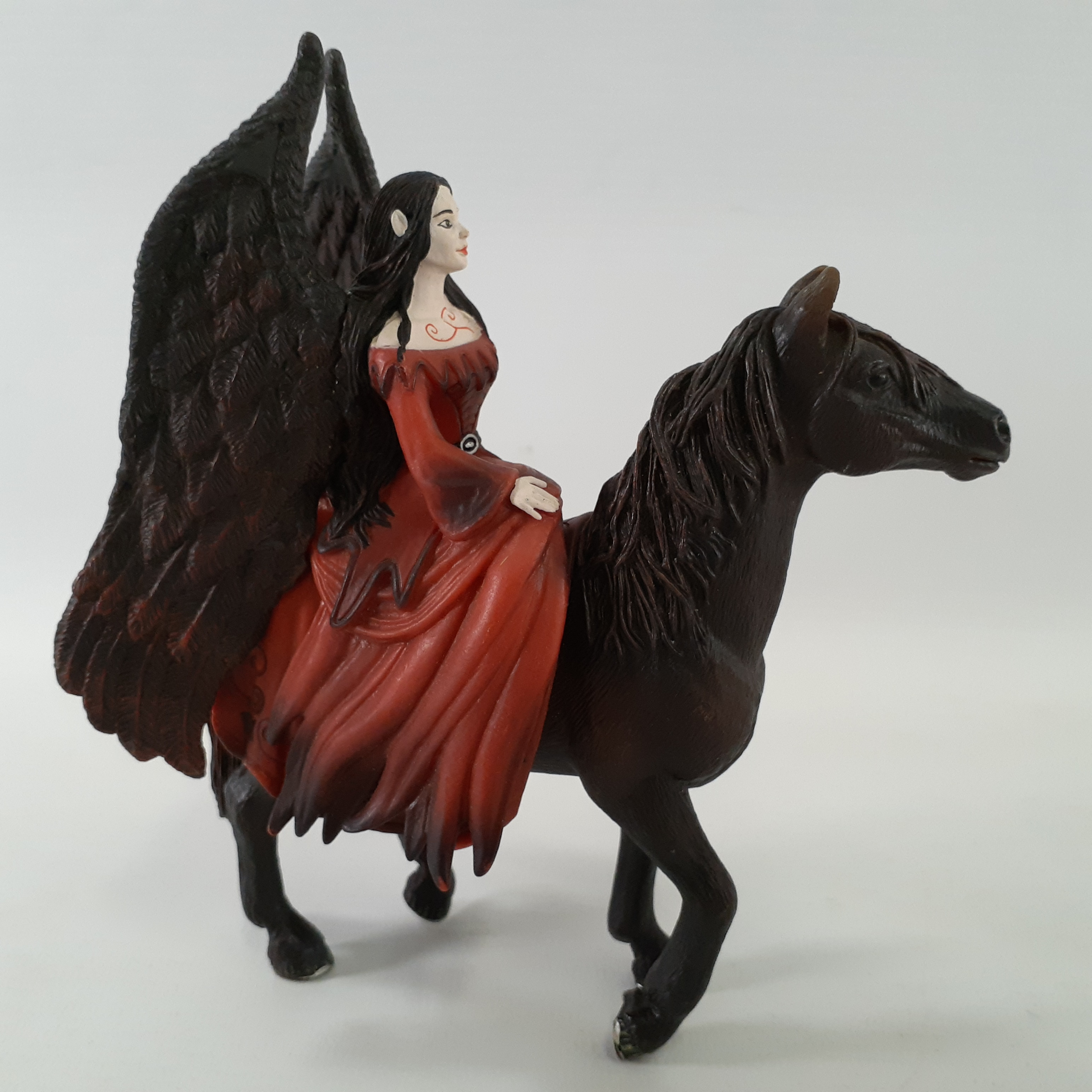 Voir photo 6 de Lot de Figurine SCHLEICH Elfes sur cheval univers Bayala Lot de Figurine SCHLEICH Elfes sur cheval univers Bayala Très bon état - Vue 6 -