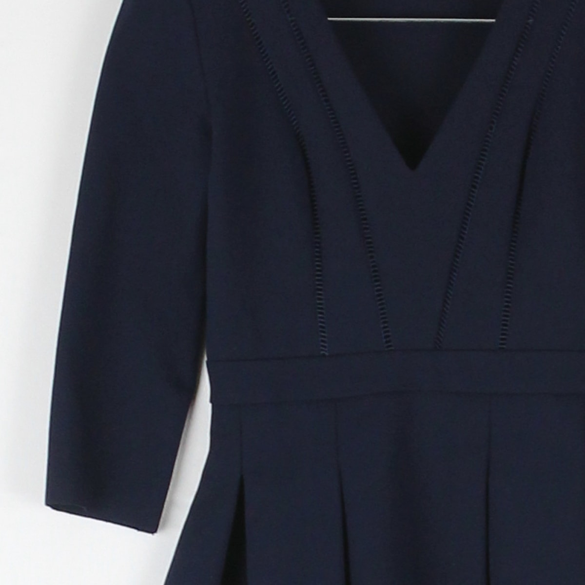 Voir photo 3 de Ba&sh - robe en synthétique - taille 0 Ba&sh - robe en synthétique - taille 0 Très bon état - Vue 3 -