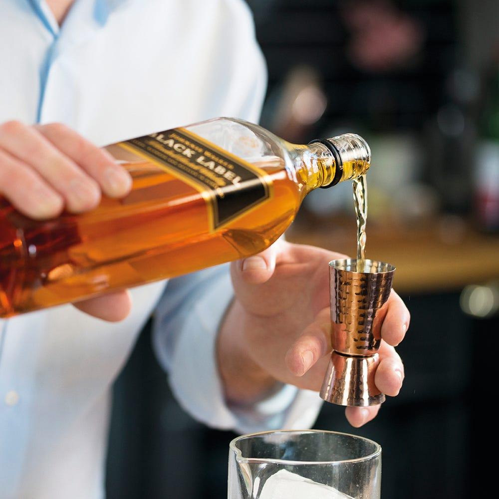 Extime - Johnnie Walker Black Label Blended Scotch Whisky