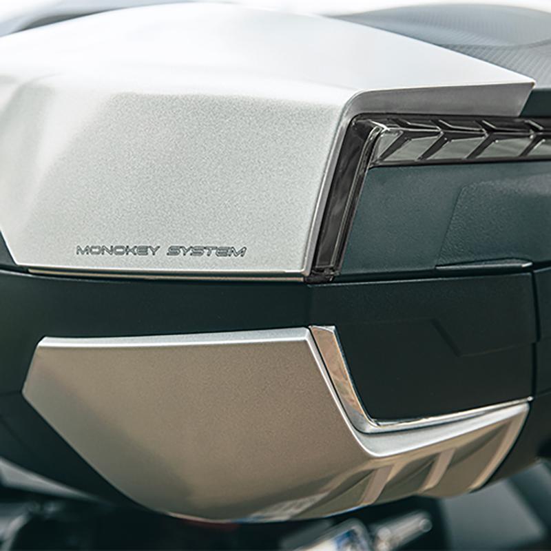 GIVI Top case V58NT MAXIA 5 TECH 58L 2