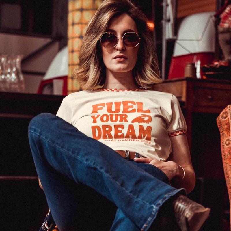 WILDUSTSISTERS Tee-shirt RINGER SHIRT Fuel Your Dream