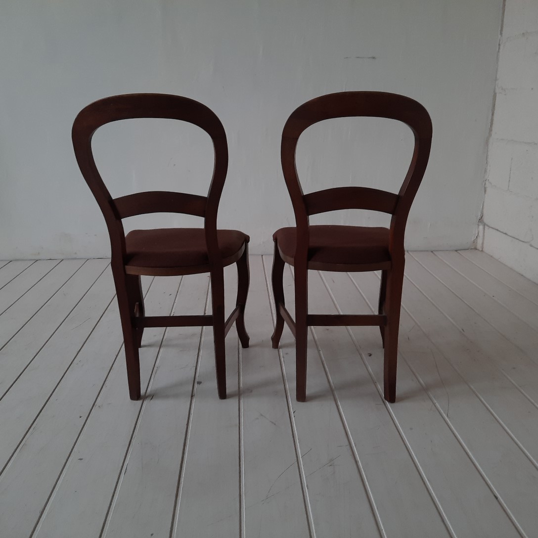 Lot de 2 chaises ancienne bois et tissus rembourrer. - Photo 2