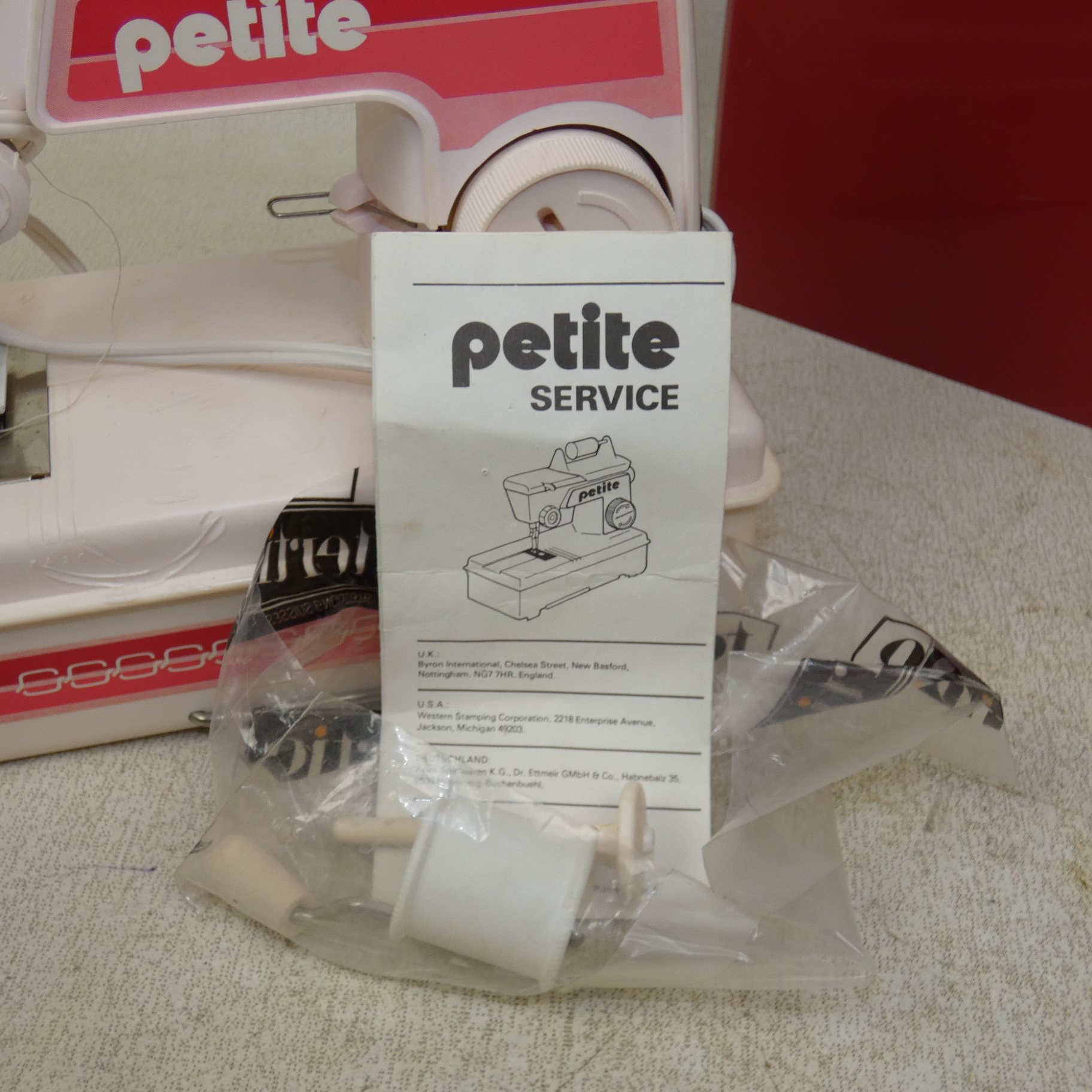 Mon Ordi Bricolo "Manny et ses Outils" - Vtech - Chine & 1 Machine à Ecrire & 1 Machine à Coudre "Petite 500" Pour Enfant - Made in England - État correct - Photo 26