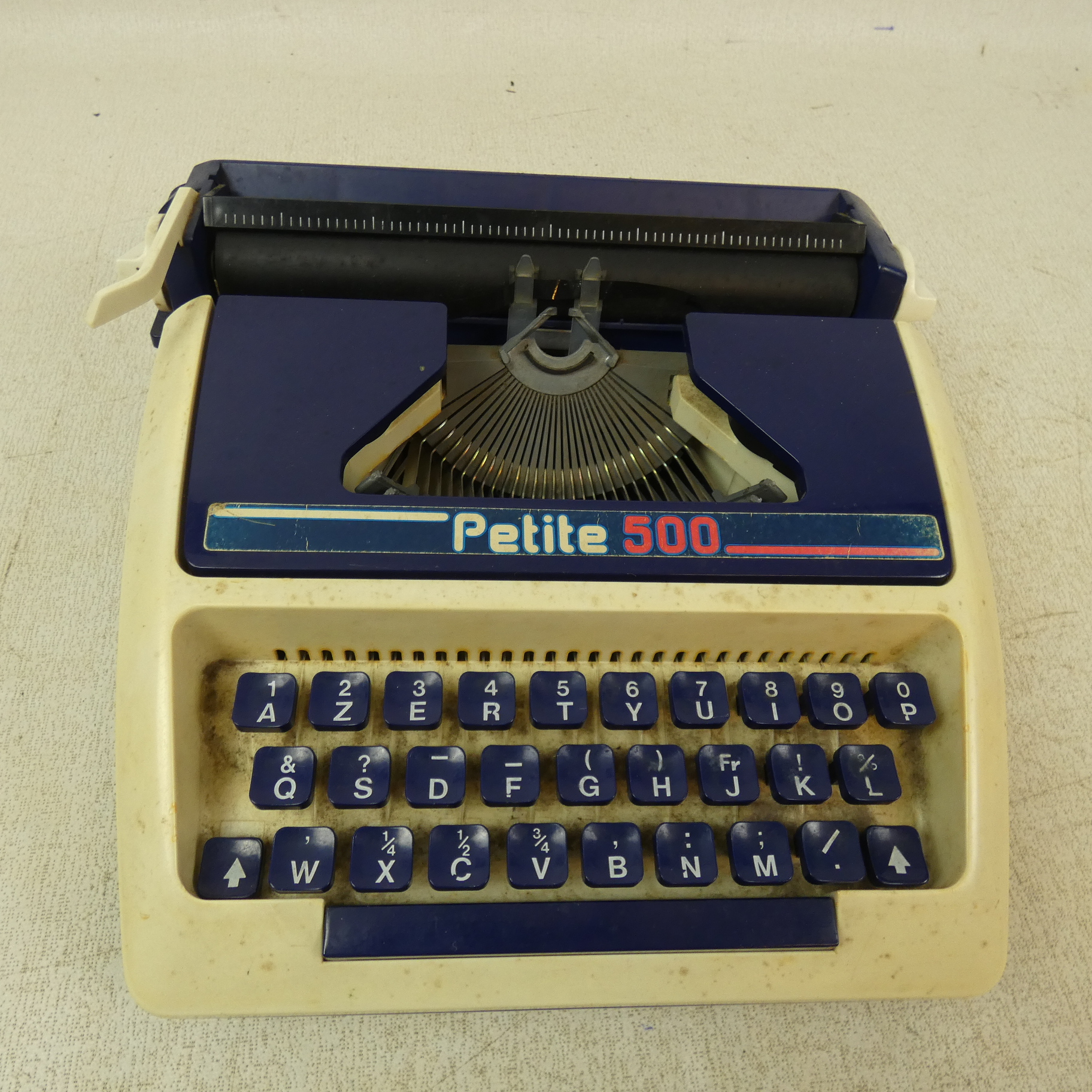 Mon Ordi Bricolo "Manny et ses Outils" - Vtech - Chine & 1 Machine à Ecrire & 1 Machine à Coudre "Petite 500" Pour Enfant - Made in England - État correct - Photo 14