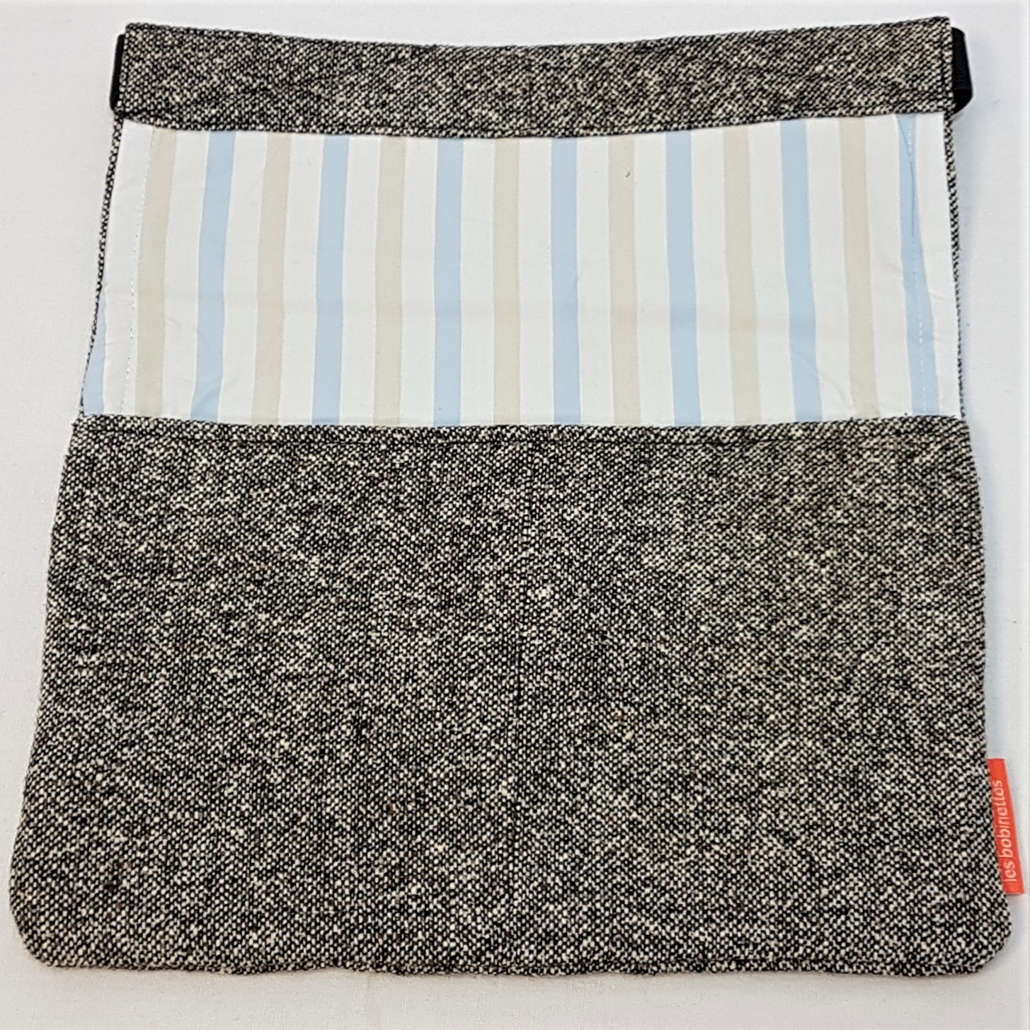 Matières Recyclées : Housse De Tablette Tweed Moucheté Et Coton À Rayures