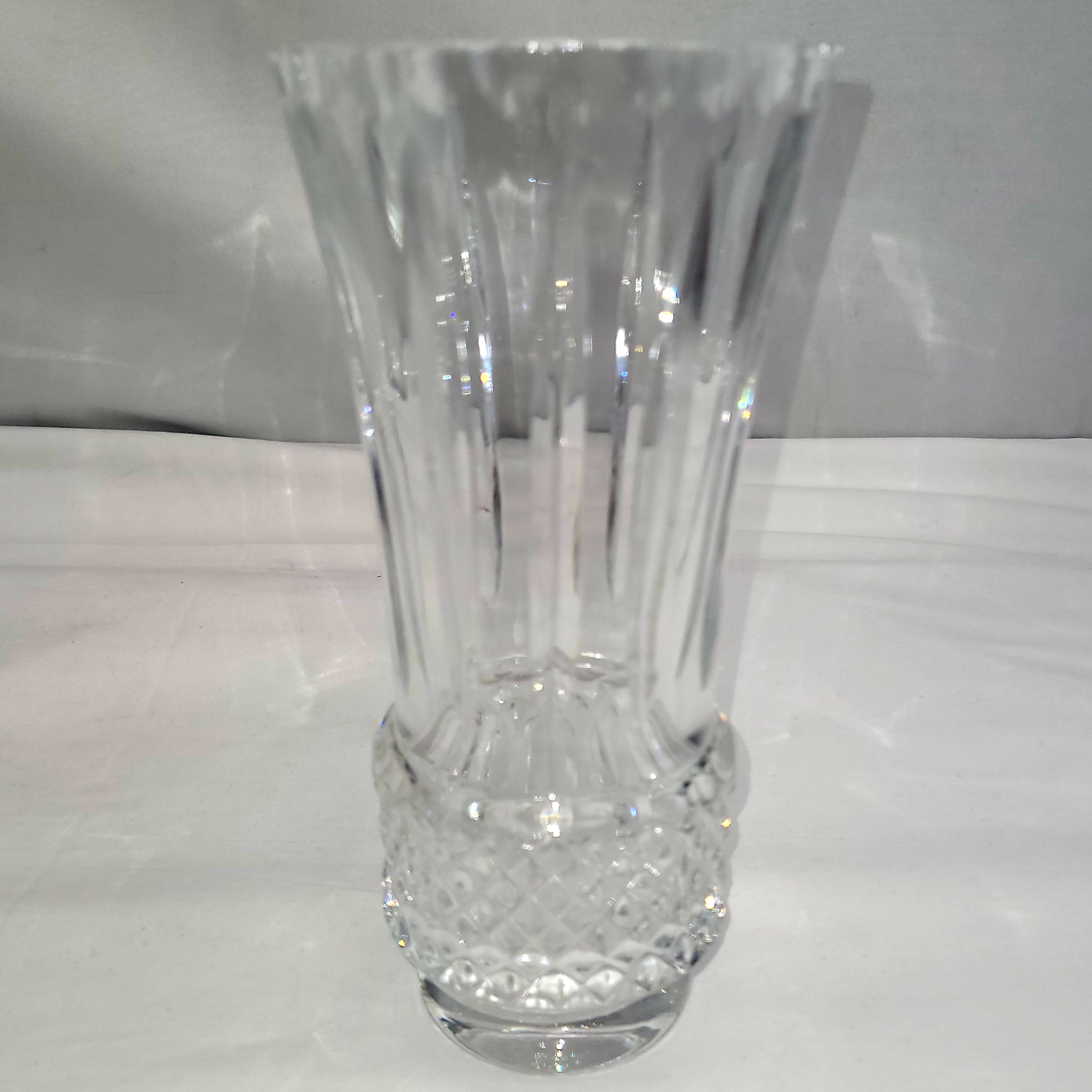 Vase vintage en verre ancien aux décores de pointes en relief (20,5cm de haut) - Photo 2
