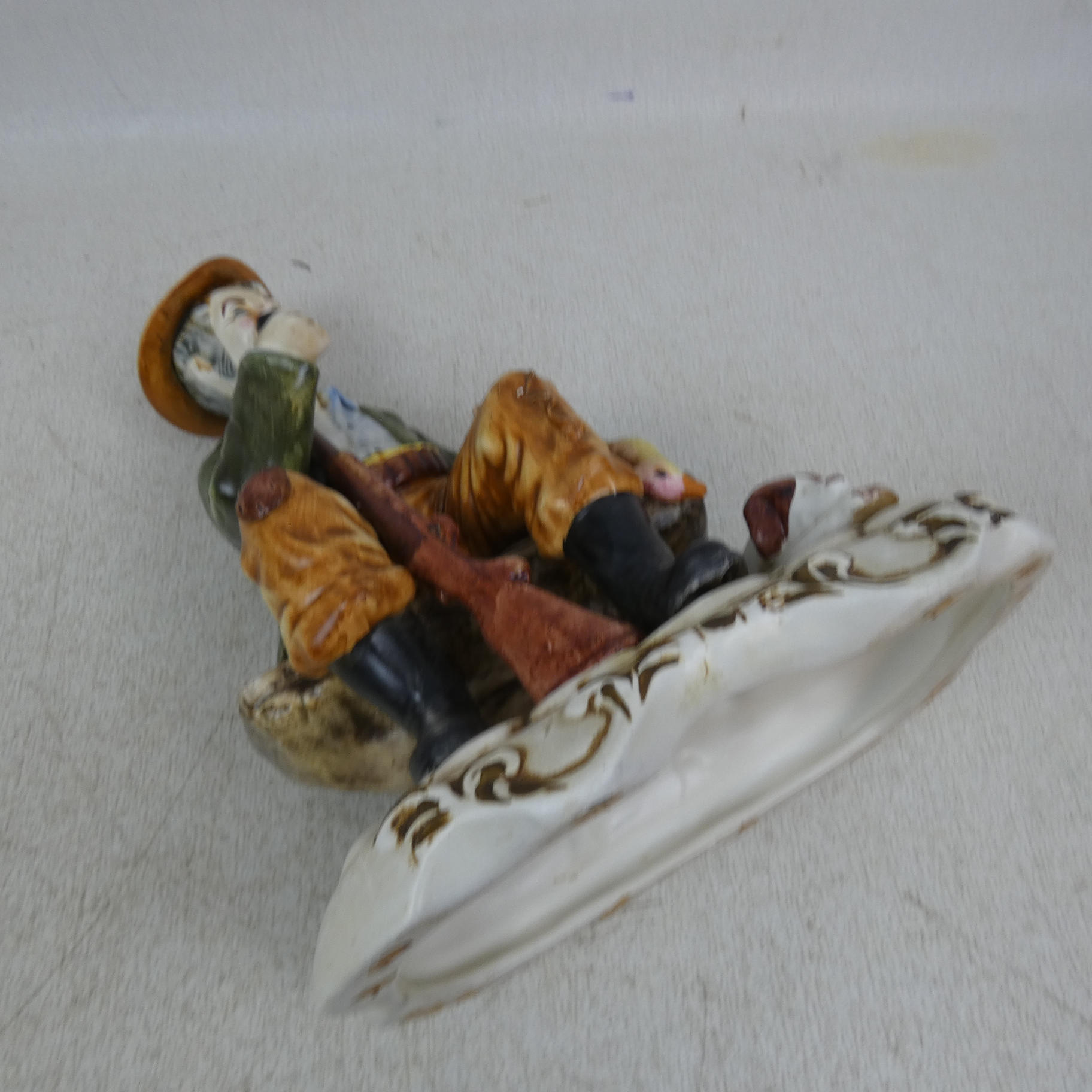 Figurine "Chasseur" en Porcelaine de Capodimonte Vintage - Fabriquée en Italie  - État correct - Photo 11