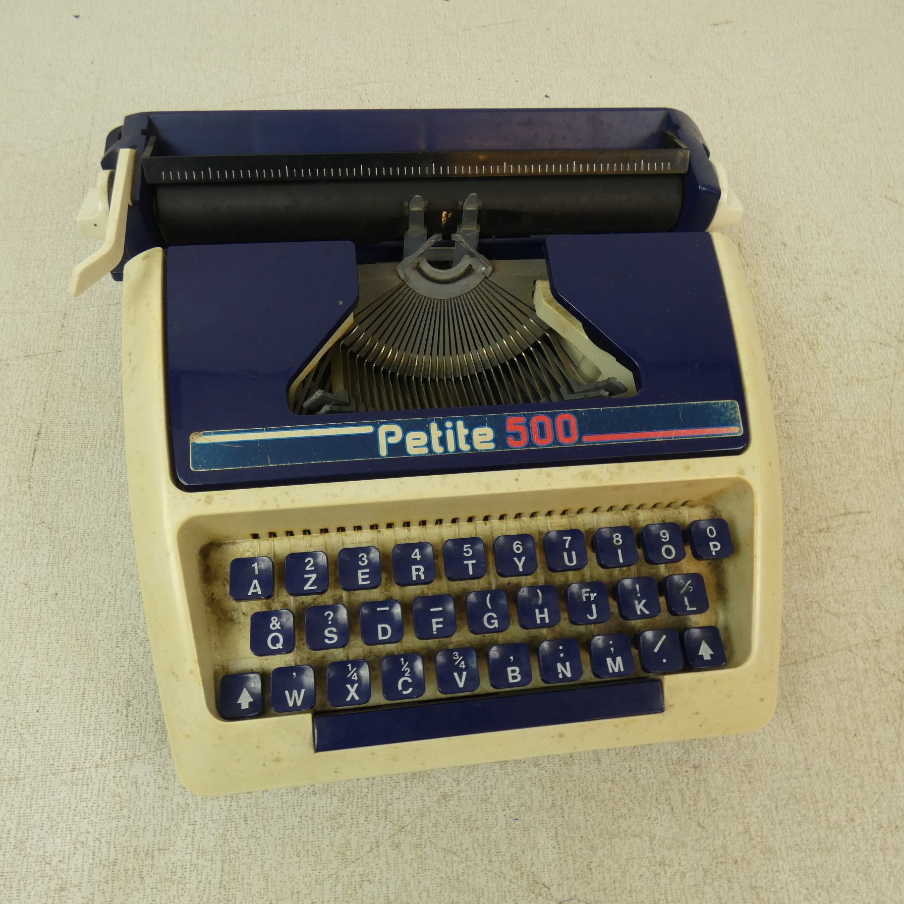 Mon Ordi Bricolo "Manny et ses Outils" - Vtech - Chine & 1 Machine à Ecrire & 1 Machine à Coudre "Petite 500" Pour Enfant - Made in England - État correct - Photo 20