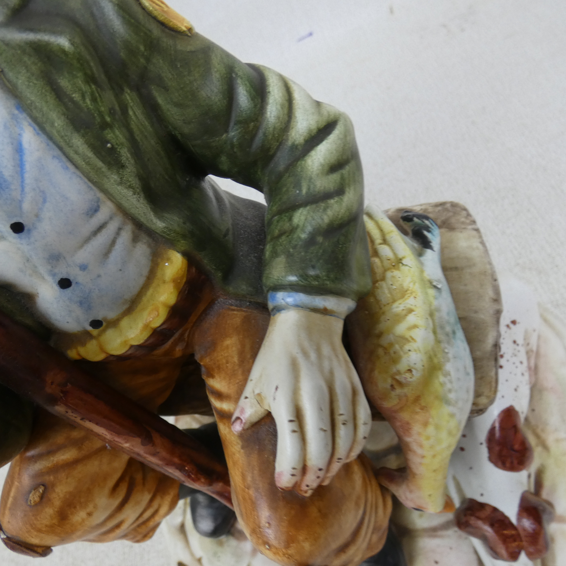 Figurine "Chasseur" en Porcelaine de Capodimonte Vintage - Fabriquée en Italie  - État correct - Photo 5