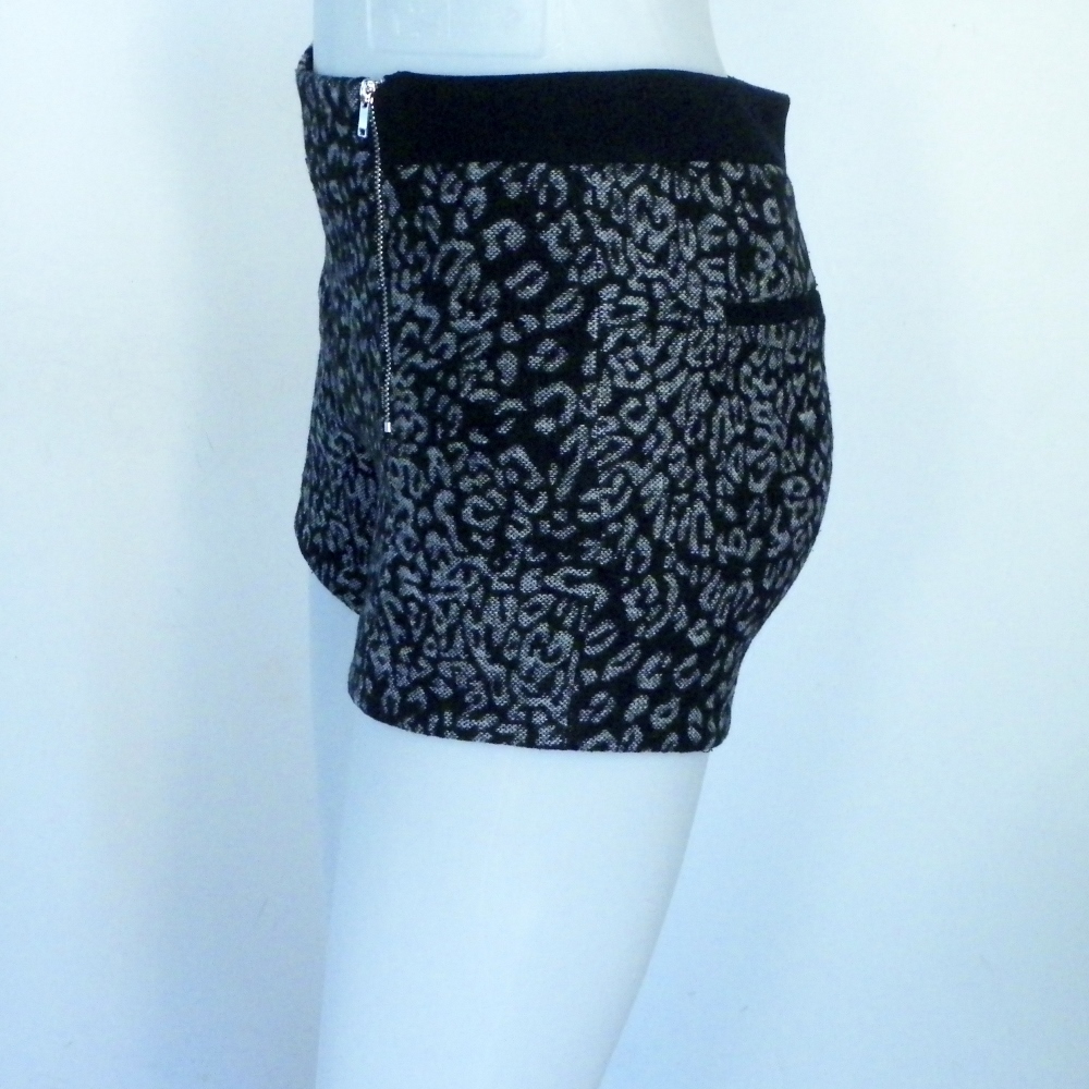 Short Femme Noir MANGO T 34. - Photo 0