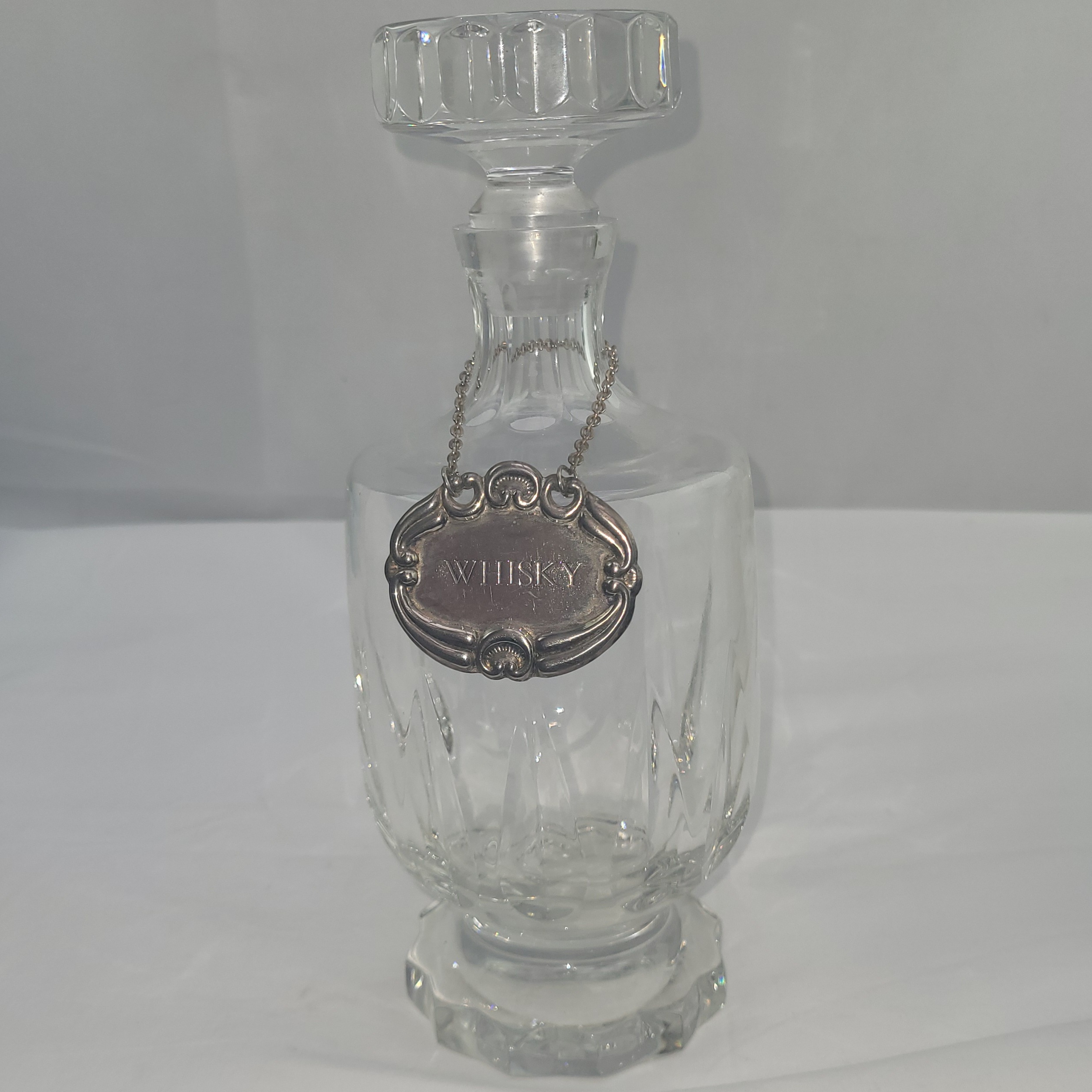 Bouteille à wiski en verre épais de qualités (26cm de hauteur) - Photo 2