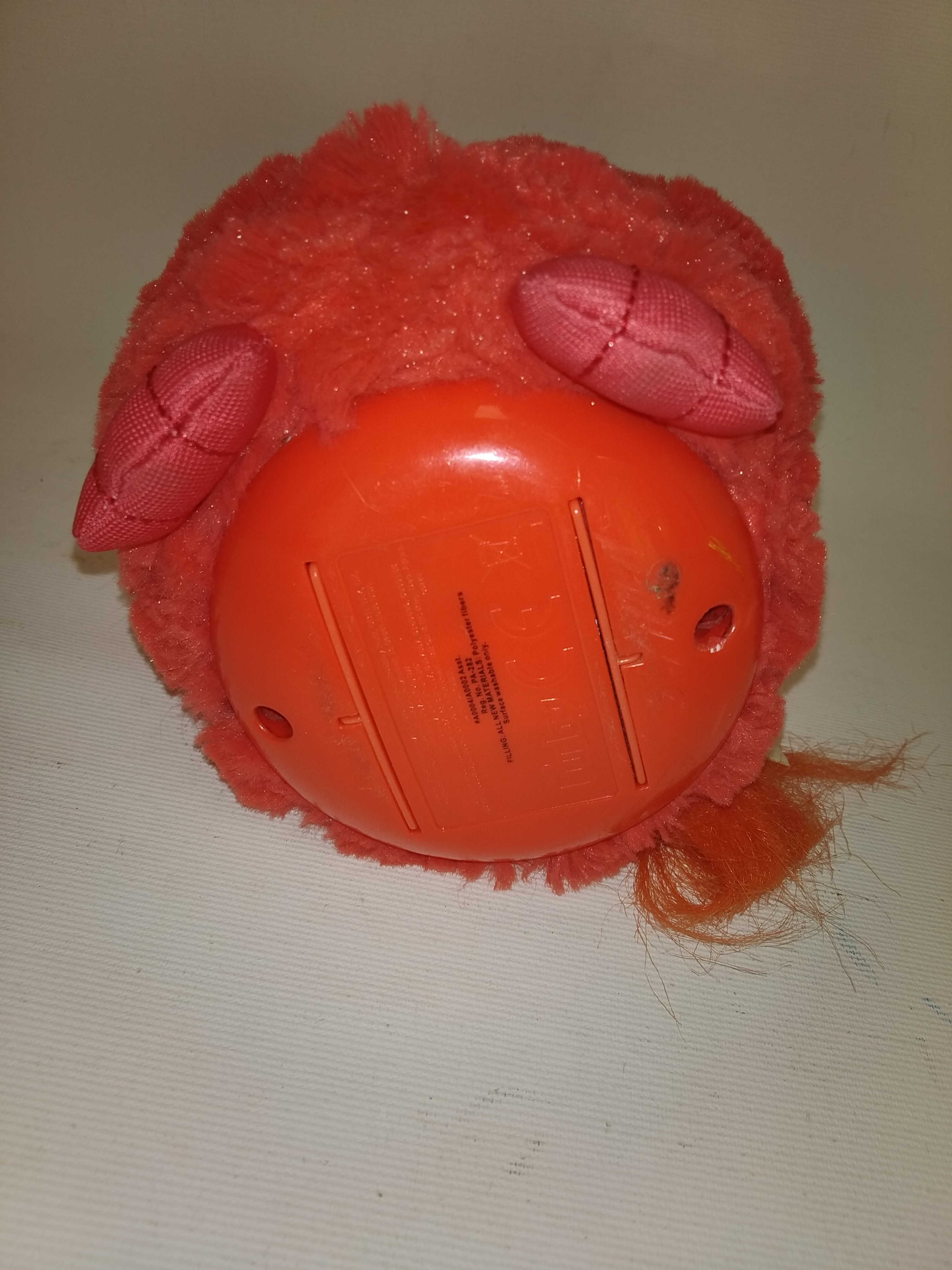 Voir photo 5 de vintage Rouge Furby 2012 Jouet Hasbro Interactive, Furby authentique - Fuirby vintage Rouge Furby 2012 Jouet Hasbro Interactive, Furby authentique - Fuirby Très bon état - Vue 5 -