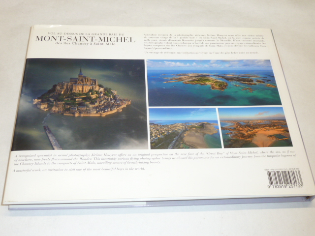 Vol au-dessus de la grande baie du Mont St Michel. - Photo 1